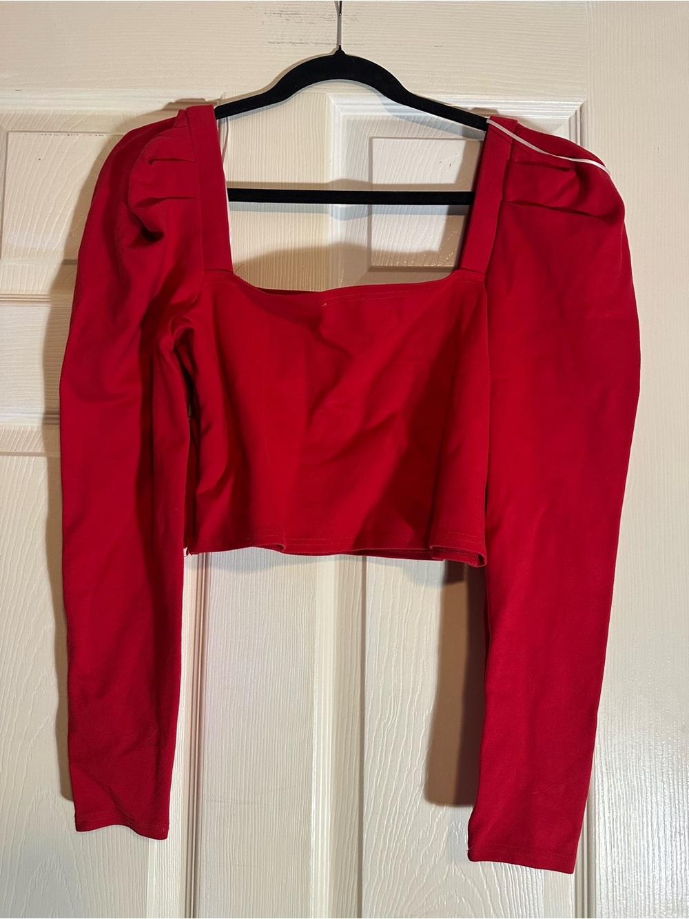 En Creme Red Square-Neck Puff Sleeve Crop Top